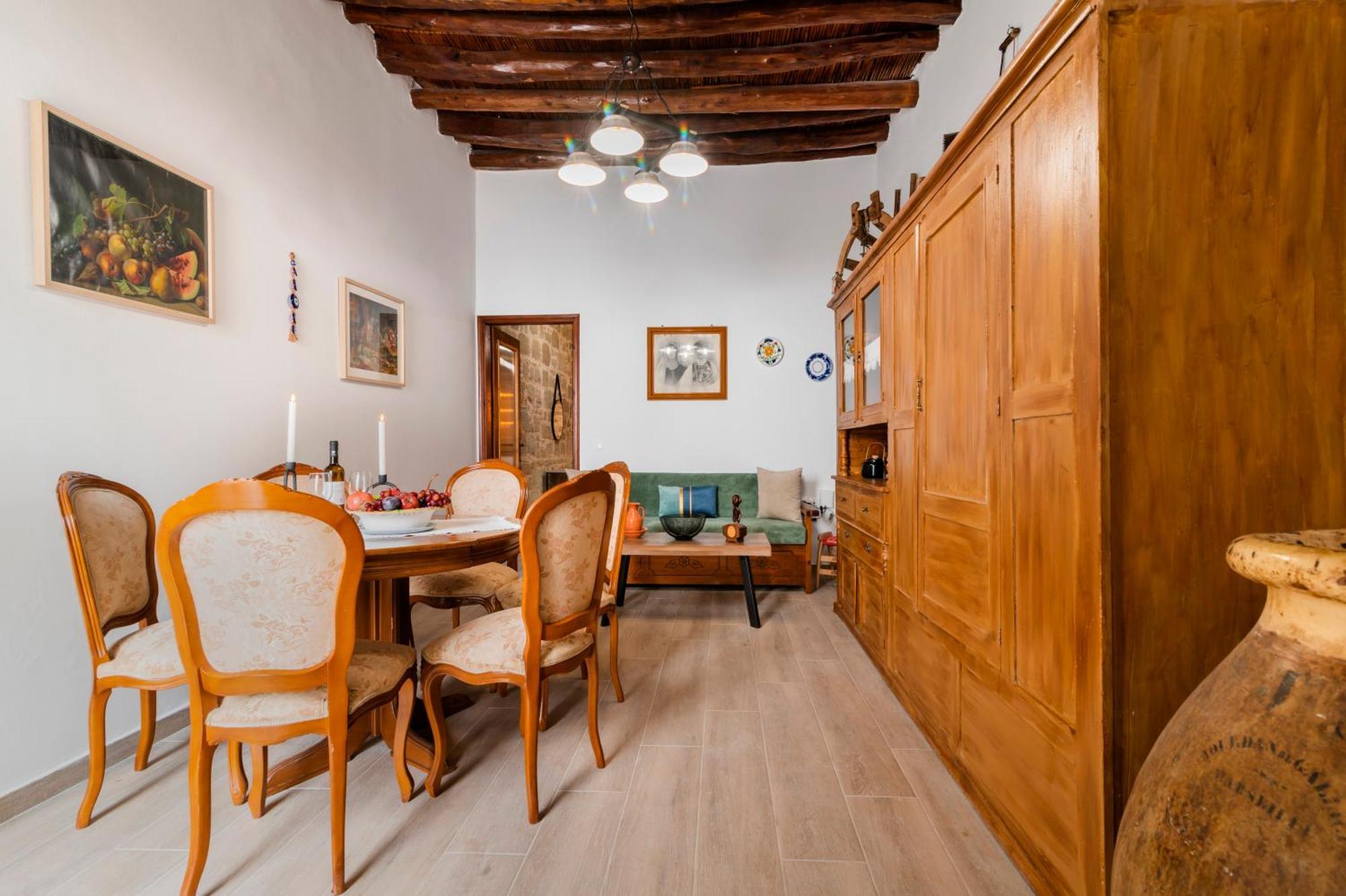 Manolis And Anna's House Apartment
